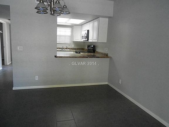 5th image of 3823 S Maryland Pkwy Unit L10