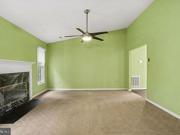 5th image of 856 Boatswain Way