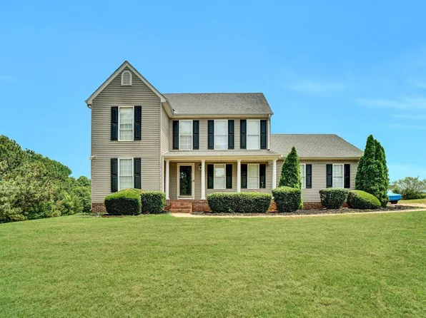 104 Foghorn Ct, Williamston, SC 29697