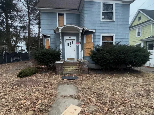 255 Lyon St, Elmira, NY 14904