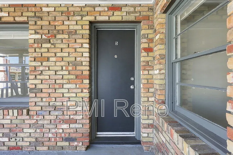 1 bed, 1.0 bath, $1,350 — Photo 2