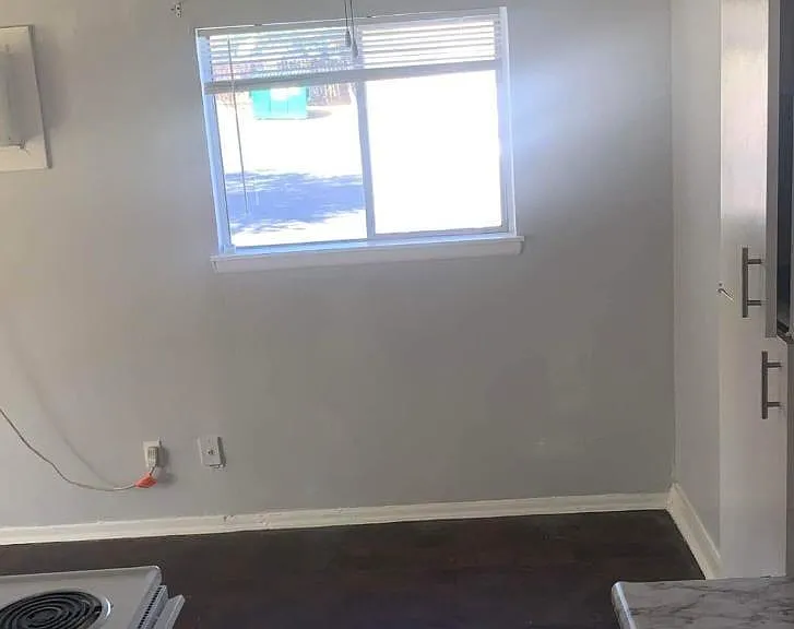 6641 San Pedro Ave — Photo 2