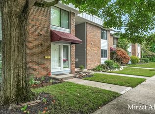 2437 Hampton Ct SE, Kentwood, MI 49546