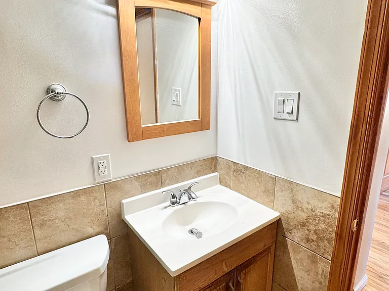 5210 E St SE #5 — Photo 14