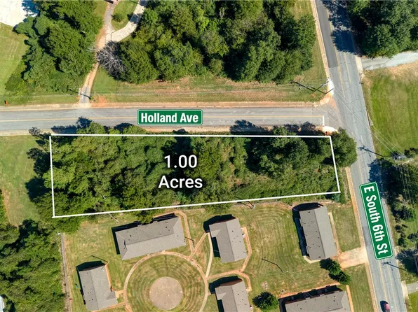 1 Acre Corner Of Holland Avenue And N, South 6th Street Avenue Seneca, SC 29678