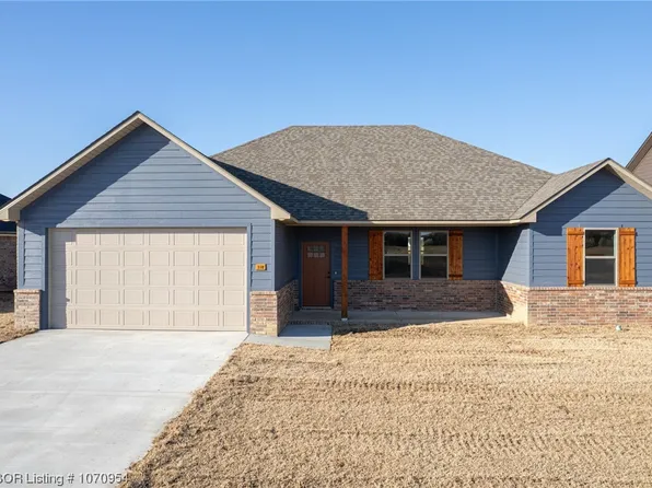 118 Countryside Way, Pocola, OK 74902