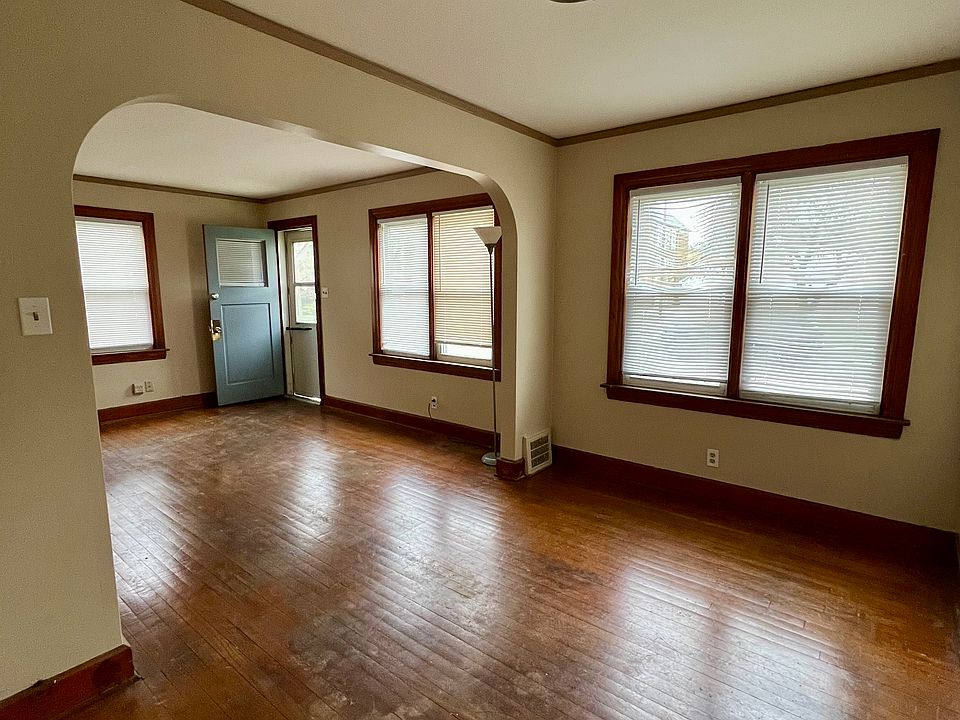 1st image of 645 & 645-1/2 W Park Ave