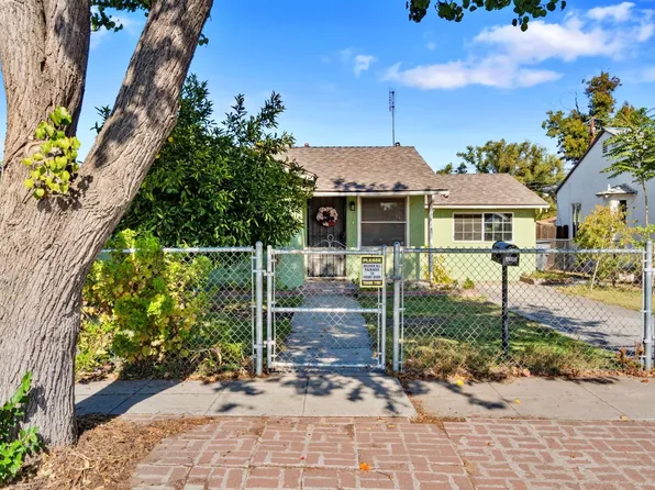 3143 E Lamona Ave, Fresno, CA 93703