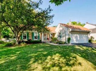 435 Newport Dr, Naperville, IL 60565