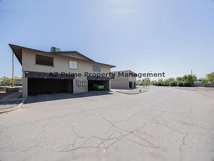 2 bed, 1.0 bath, 880 sqft, $1,495 — Photo 4