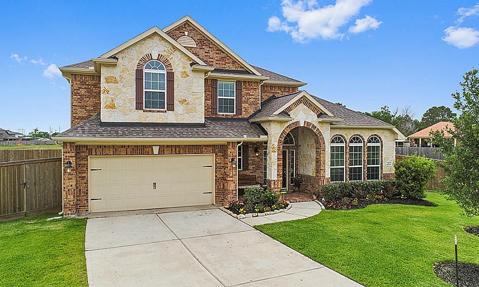 1st image of 4004 Moray Dr