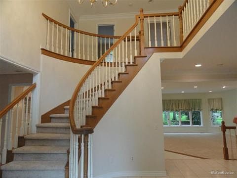 2nd image of 56330 Copperfield Dr