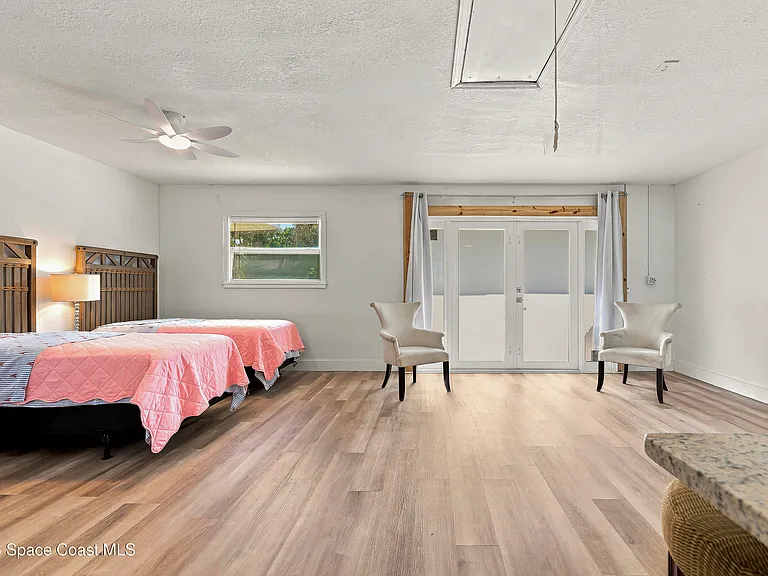 215 Pelican Dr — Photo 8