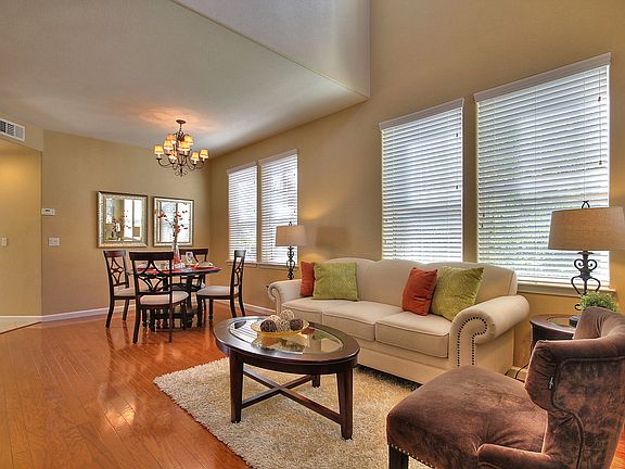 4th image of 7133 Cerro Crest Dr