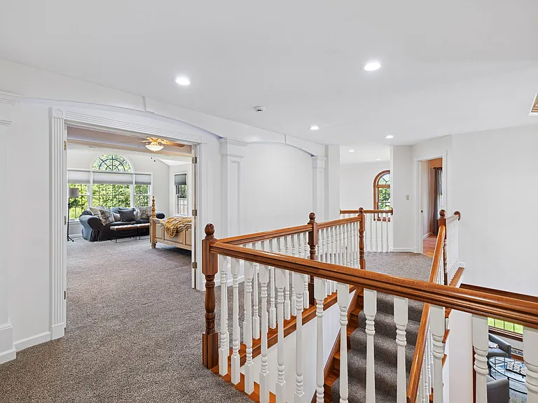 2504 Ron Dr — Photo 27