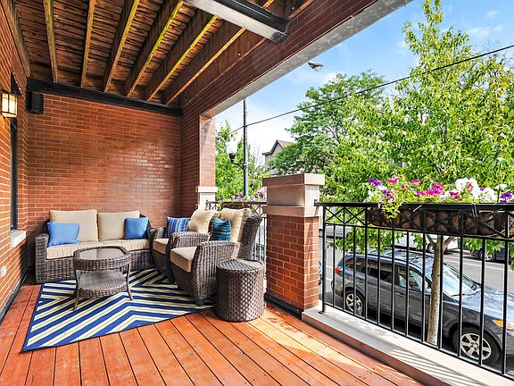 26' x 10' Huge Front Deck off Living Room