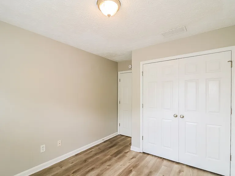 215 Trelawney Pl — Photo 14