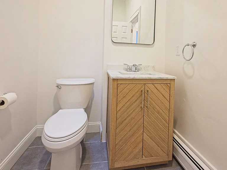 312 Main St #2 — Photo 5