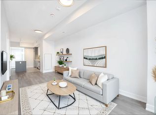 664 Spadina Ave #316, Toronto, ON M5S 2H8