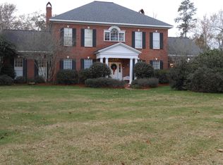 335 Natchez Dr, Lake Charles, LA 70611