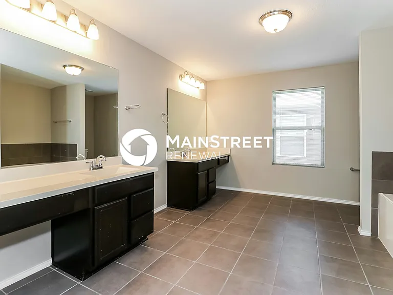 Main Bathroom