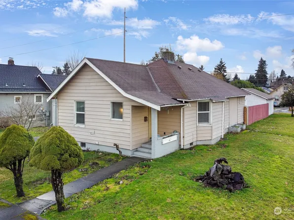 3802 S Cushman Avenue, Tacoma, WA 98418