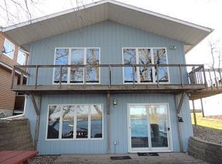 6255 Twin Lakes Rd, Manson, IA 50563