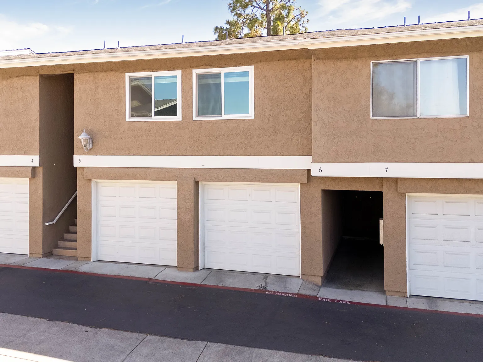 2 bed, 1152 sqft, $3,500 — Photo 2