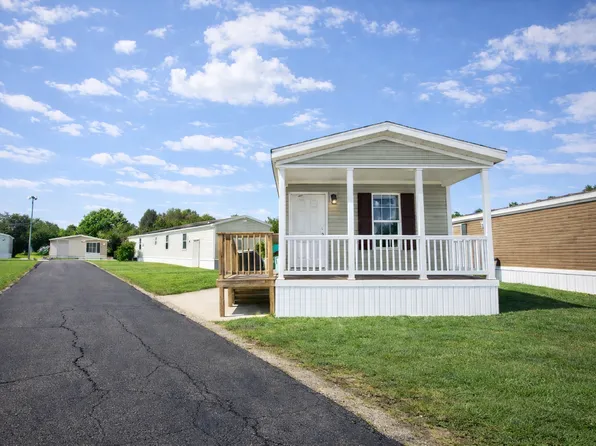 534 E 37th Ave #172, Hobart, IL 46342