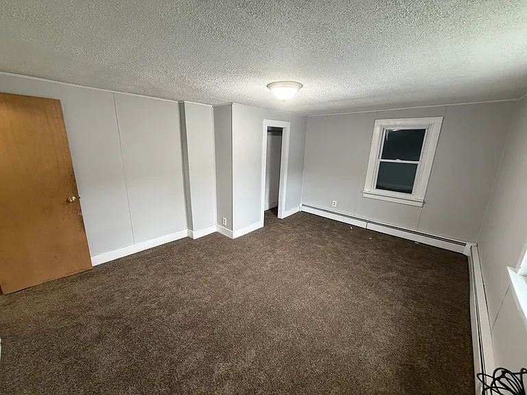 222 Honey Pot St — Photo 5