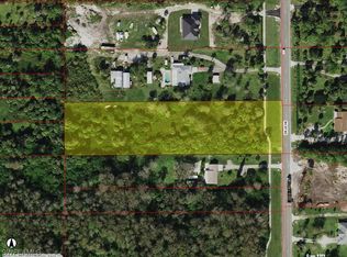 211 8th St NE, Naples, FL 34120