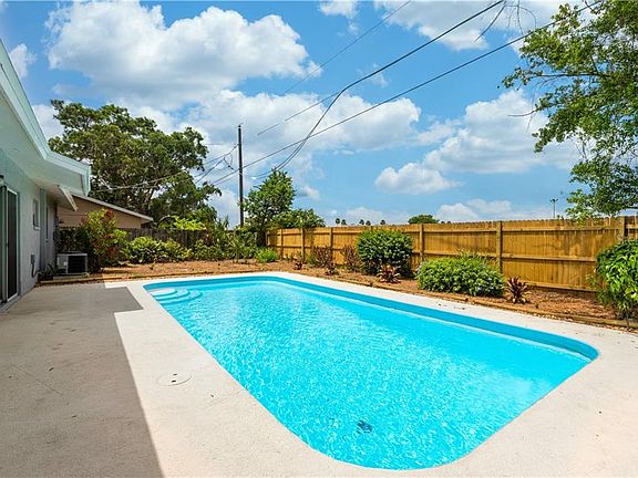 2nd image of 546 Melody Cir