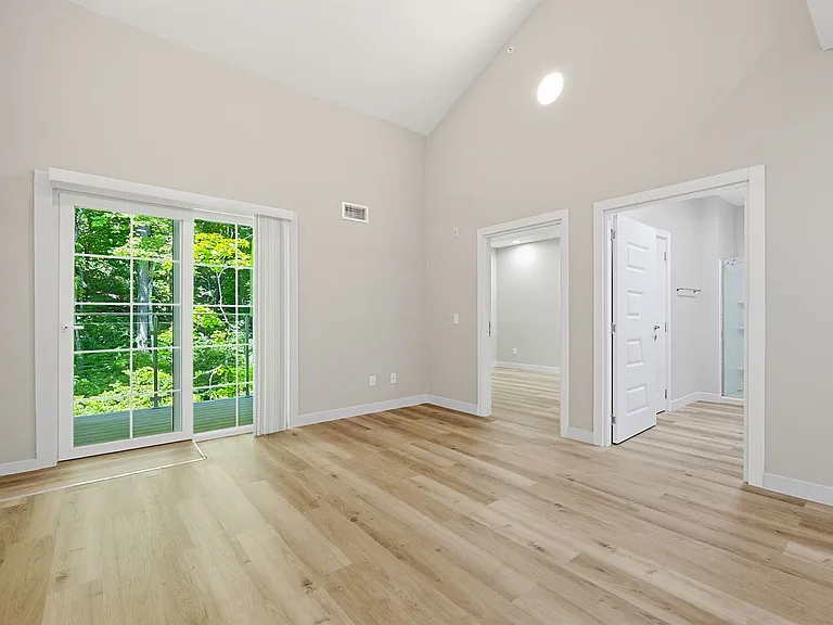 Taj Estates of Franklin II — Photo 184