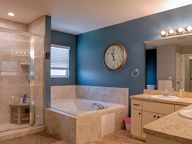 220 N Country Club Dr — Photo 14