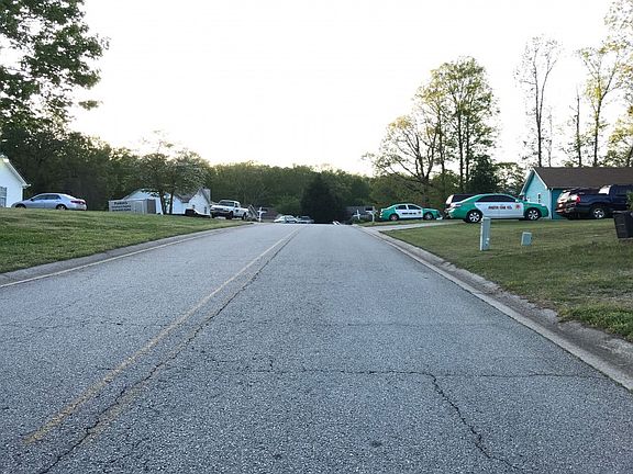 5th image of 3709 Richland Cir