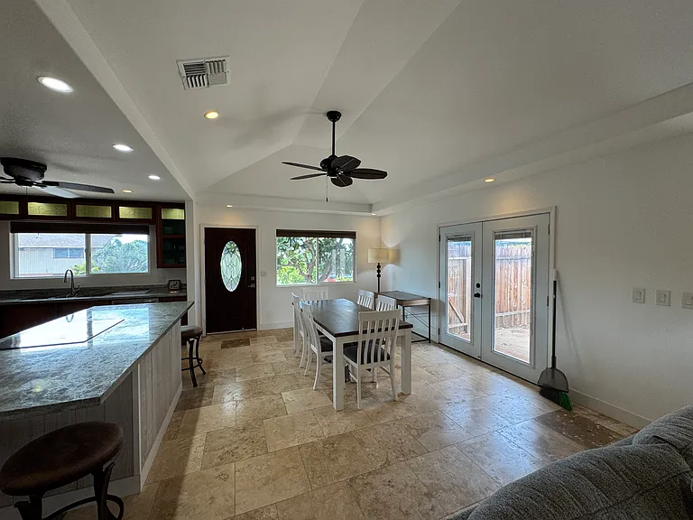 2797 Panepoo St — Photo 3