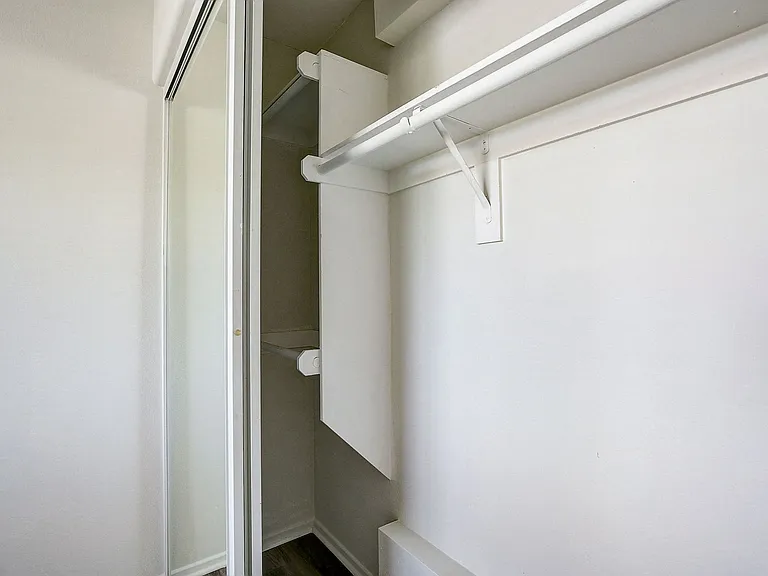 Toscana Apartments — Photo 23