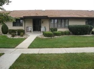 8254 Aspen Ln, Tinley Park, IL 60477