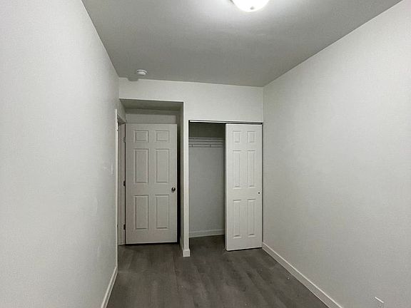 4th image of 3201 Barrett St #3905-B