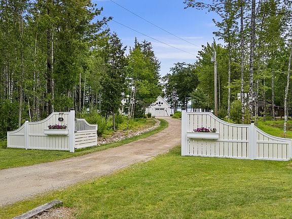 4th image of 115 Pirates Cove Road