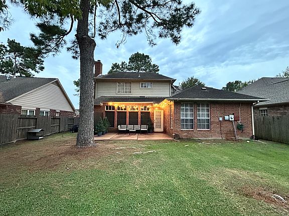 3rd image of 16010 Brittany Knoll Dr