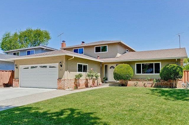 1st image of 823 Shetland Pl