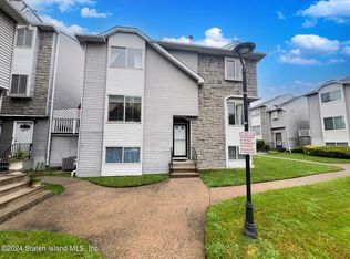 961 Goethals Rd N, Staten Island, NY 10303