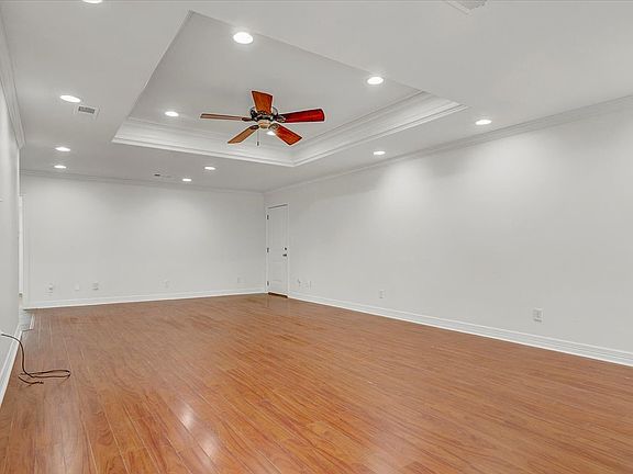 5th image of 1320 Wisteria St