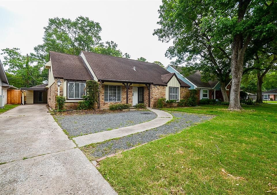 1st image of 9706 Cedardale Dr