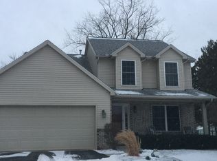 308 N Stadium Rd, Oregon, OH 43616