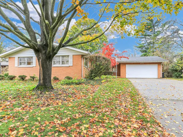 503 E Burkwood Ct, Urbana, IL 61801