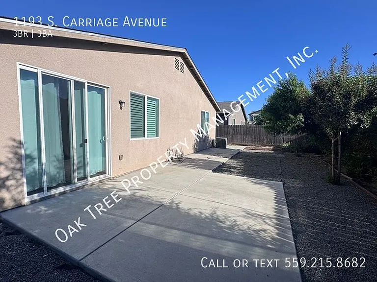 1193 S Carriage Ave — Photo 24