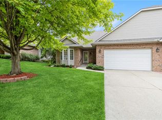 5937 Dakota Dr, West Des Moines, IA 50266