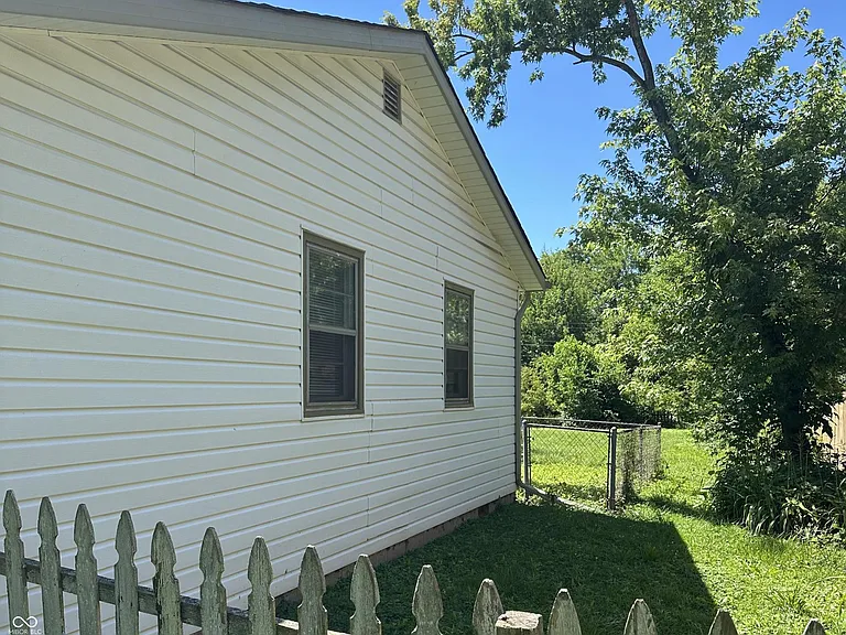 2107 W Coil St — Photo 25